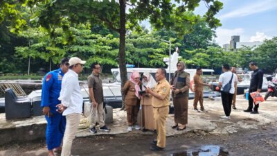 Babinsa Panjunan Dampingi Wakil Walikota Cirebon Tinjau Budidaya Kerang Hijau