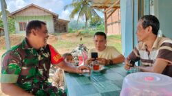 Serma Suprayetno Laksanakan Komsos Bersama Warga Desa Sekapuk Serma Suprayetno Laksanakan Komsos Bersama Warga Desa Sekapuk