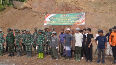 TNI AD Gelar Karya Bakti Bersihkan Sungai di Ampel Boyolali dalam Rangka Hari Juang TNI AD ke-80