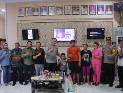 Kapolres Sintang Inisiasi Pertemuan dan Bantuan Untuk Anak Yang Viral di TikTok, Boy Kini Dirujuk untuk Pengobatan