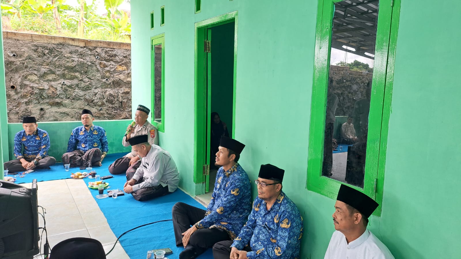 Kanit Binmas Polsek Rangkasbitung Polres Lebak Hadiri Pengajian Rutin Bulanan di Kecamatan Kalanganyar