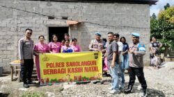 Sambut Natal 2025, Personil Polres Sarolangun Yang Beragama Nasrani, Salurkan Bansos kepada Jemaat Yang Kurang Mampu. Sambut Natal 2025, Personil Polres Sarolangun Yang Beragama Nasrani, Salurkan Bansos kepada Jemaat Yang Kurang Mampu.