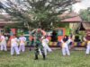 Babinsa Koramil 420-08/Tabir Tanamkan Disiplin dan Prestasi Melalui Karate di SDN 52 Sido Lego