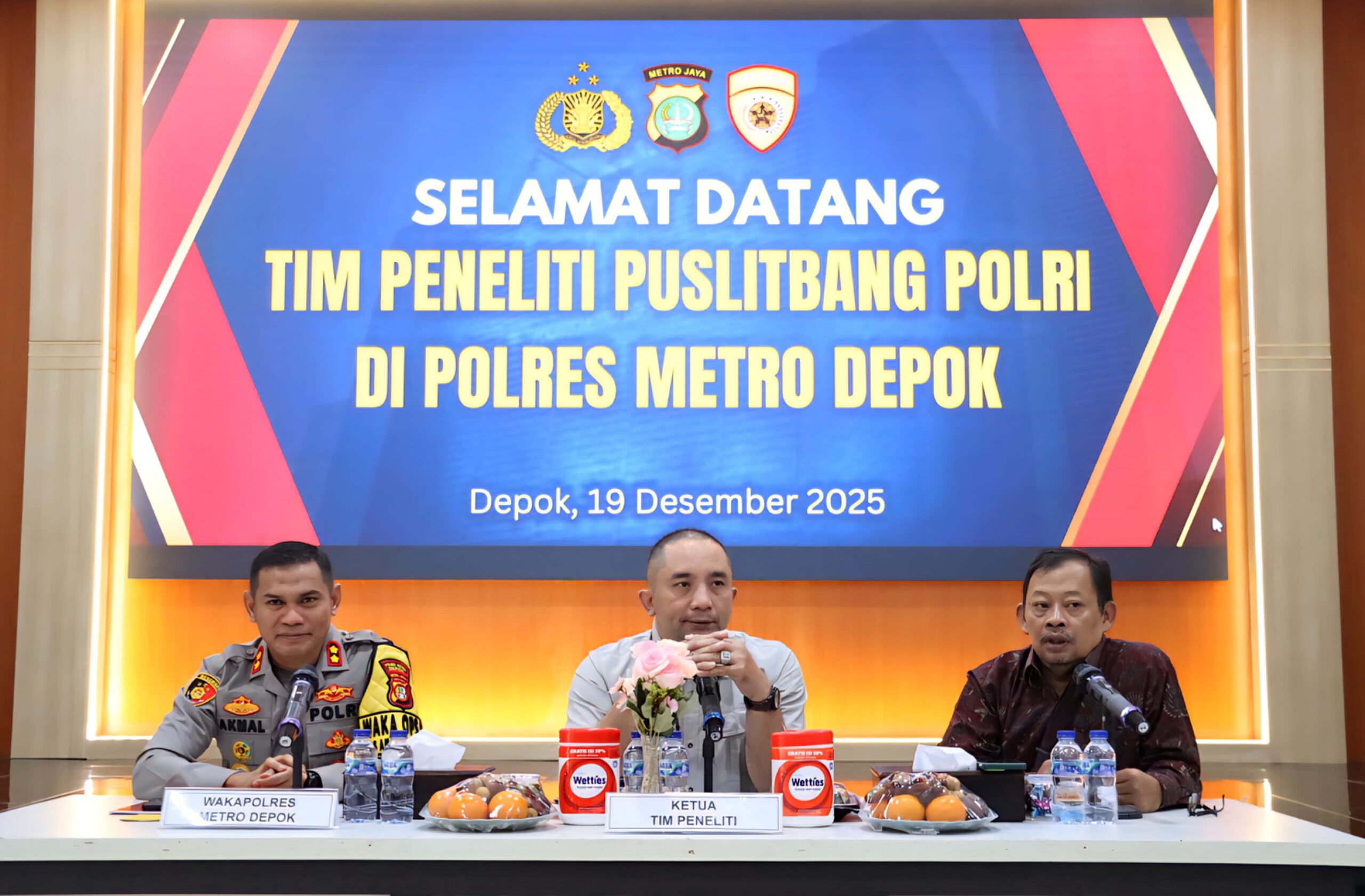 Tim Puslitbang Polri Melaksanakan Kunjungan Ke Polres Metro Depok