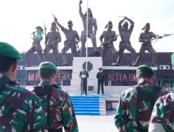 Kasdim 0808/Blitar Pimpin Upacara Peringatan Hari Bela Negara Ke 77 Tahun 2025