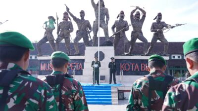 Kasdim 0808/Blitar Pimpin Upacara Peringatan Hari Bela Negara Ke 77 Tahun 2025