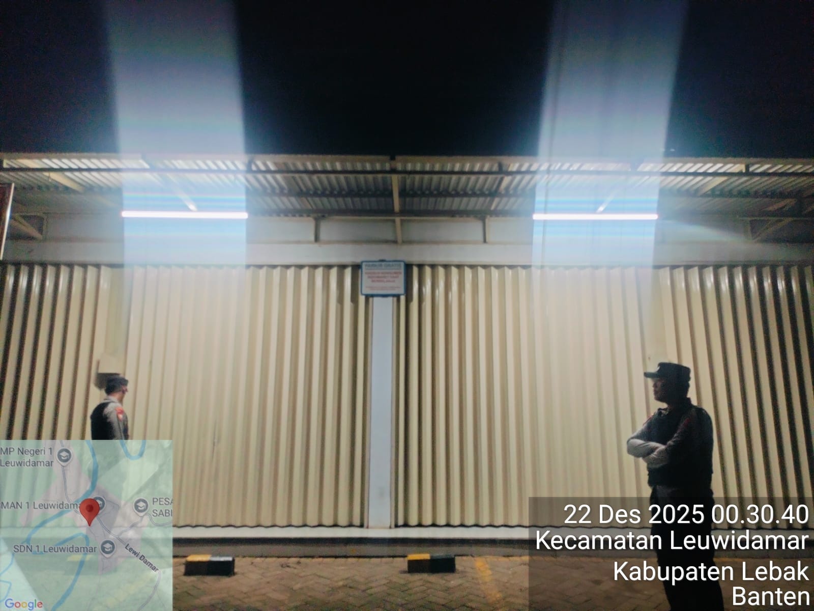 Anggota Polsek Leuwidamar Polres Lebak, Patroli Malam Hari Guna Mencegah Gangguan Kamtibmas