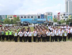 Sepuluh Personel Terima Penghargaan pada Apel Jam Pimpinan Polres Metro Tangerang Kota