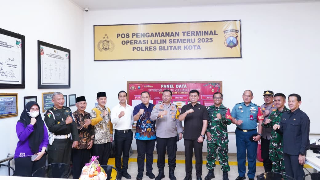 Dandim 0808/Blitar Bersama Forkopimda Kota Blitar Cek Sejumlah Gereja Dan Pos Nataru