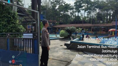 Hari Natal 2025 dan Liburan Sekolah,Polsek Rangkasbitung Polres Lebak Monitoring Obyek Wisata Kolam Renang