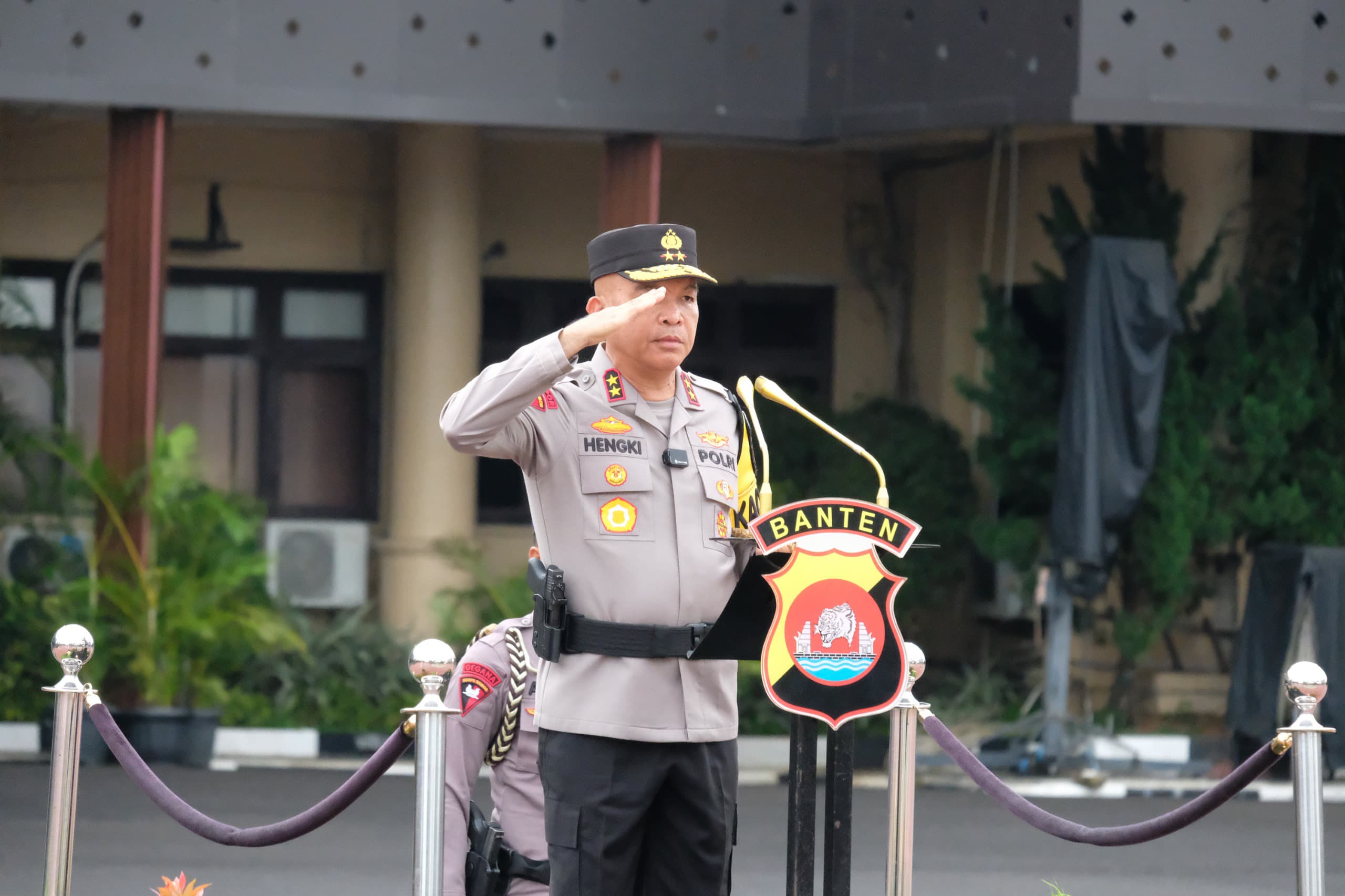 Polda Banten Lepas 100 Personel Brimob untuk Operasi Aman Nusa II di Aceh