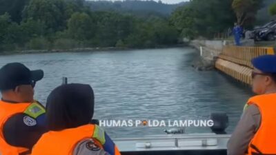 Ditpolairud Polda Lampung Lakukan Patroli Laut Di Area Pelabuhan Bakauheni Ditpolairud Polda Lampung Lakukan Patroli Laut Di Area Pelabuhan Bakauheni
