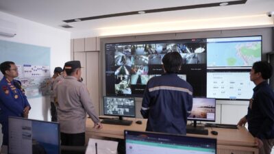 Wakapolda Banten Cek Situasi Pelabuhan Merak Melalui Pantauan CCTV