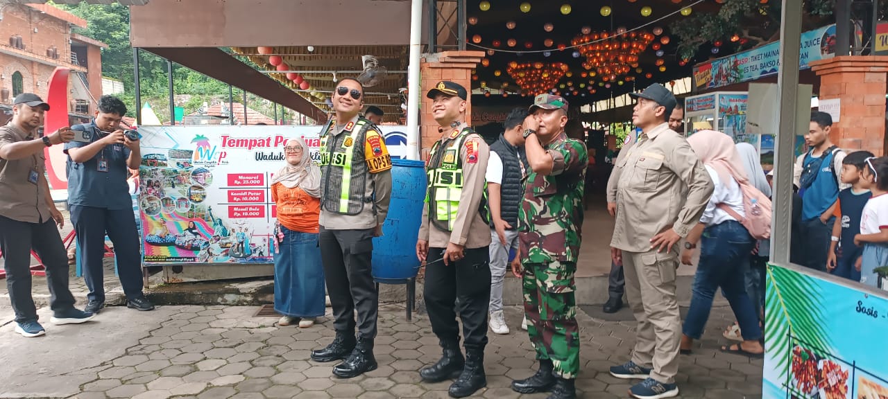 Patroli Nataru, TNI–Polri Ngemplak Pastikan Wisata Aman dan Nyaman