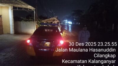 Personil Polsek Rangkasbitung Polres Lebak Melaksnakan Giat Patroli Dialogos Ke Seputaran Jalan Maulana Hasanudin