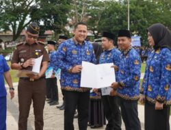 H M Syukur Serahkan SK Pengangkatan 3.478 Orang PPPK Paruh Waktu