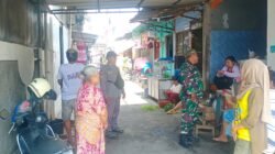 Antisipasi Banjir, Babinsa Joyotakan Patroli Cek Debit Pintu Air Plalan Antisipasi Banjir, Babinsa Joyotakan Patroli Cek Debit Pintu Air Plalan