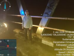 Antisipasi Banjir, Polsek Cimarga Polres Lebak Cek Debit Air Kp. Jampang Desa Sudamanik