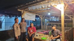 Kspkt III Polsek Rangkasbitung Polres Lebak Patroli Dialogis Ke Pemukiman Temui Warga Di Pos Ronda Situ Leutik Kspkt III Polsek Rangkasbitung Polres Lebak Patroli Dialogis Ke Pemukiman Temui Warga Di Pos Ronda Situ Leutik