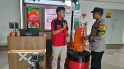 Satbinmas Polresta Soetta Imbau Petugas Wrapping Bagasi Patuhi Ketentuan