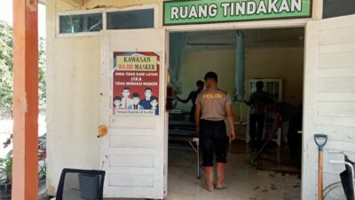 Polsubsektor Rusip Antara dan BKO Brimob Polda Aceh Gotong Royong Pulihkan Puskesmas Pascabencana Polsubsektor Rusip Antara dan BKO Brimob Polda Aceh Gotong Royong Pulihkan Puskesmas Pascabencana