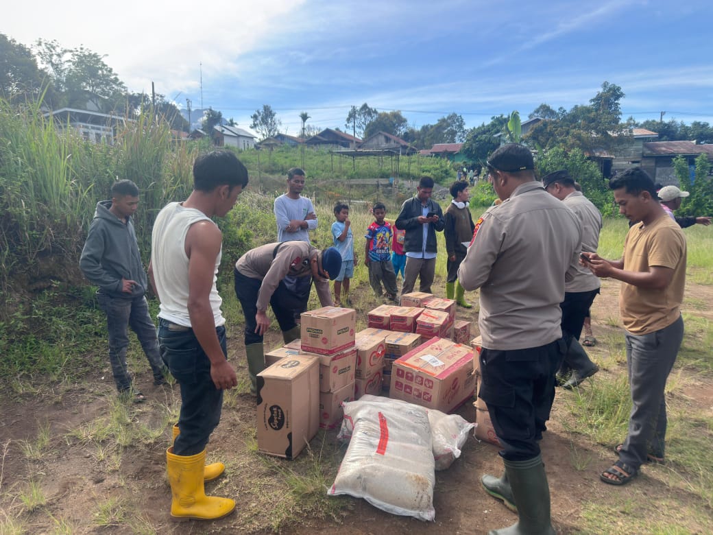 TNI–Polri Laksanakan Pengamanan dan Evakuasi Bantuan Logistik via Udara di Sejumlah Titik Pendaratan Aceh Tengah