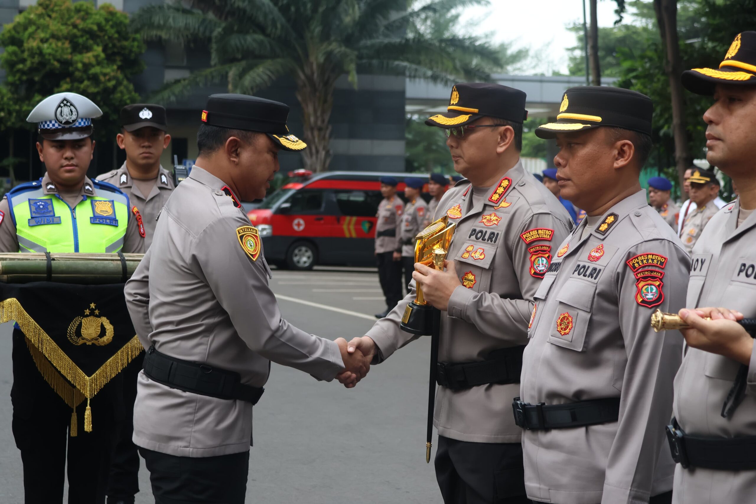 Polres Metro Jakarta Utara Raih Penghargaan Posyan Terbaik Ops Lilin Jaya 2025