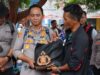 Kapolres Aceh Tengah  Salurkan Bantuan dan Gelar Bhakti Kesehatan bagi Pengungsi Bintang Pepara