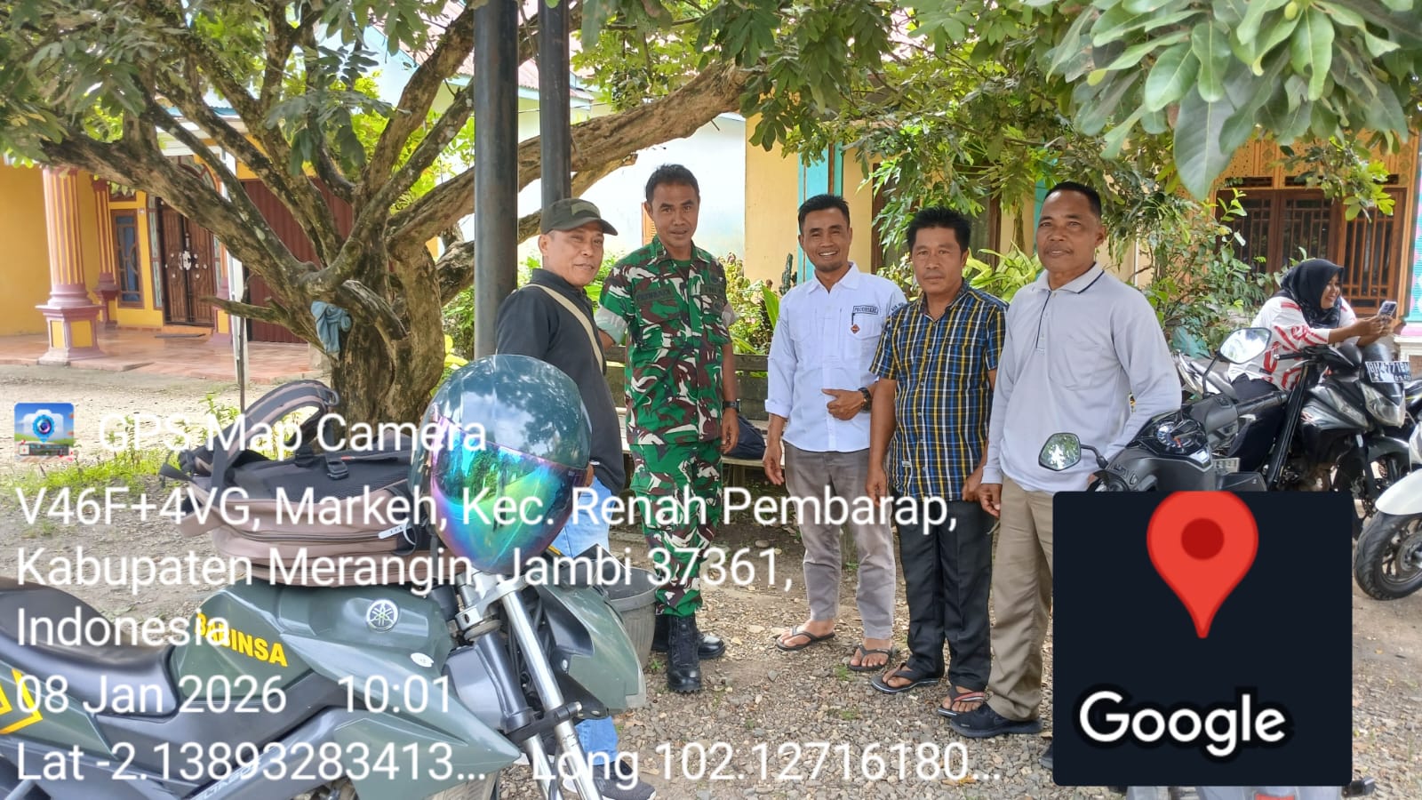 Babinsa Koramil 420-07/Sei Manau Laksanakan Komsos Bersama Masyarakat Desa Markeh