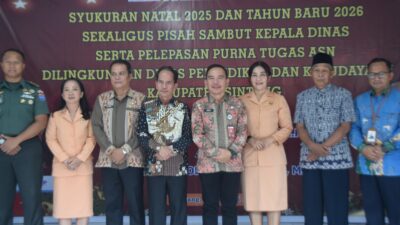 Hadiri Pisah Sambut Kadis Dikbud, Bupati Sintang Minta Siapkan Data Pendidikan Di Kabupaten Sintang