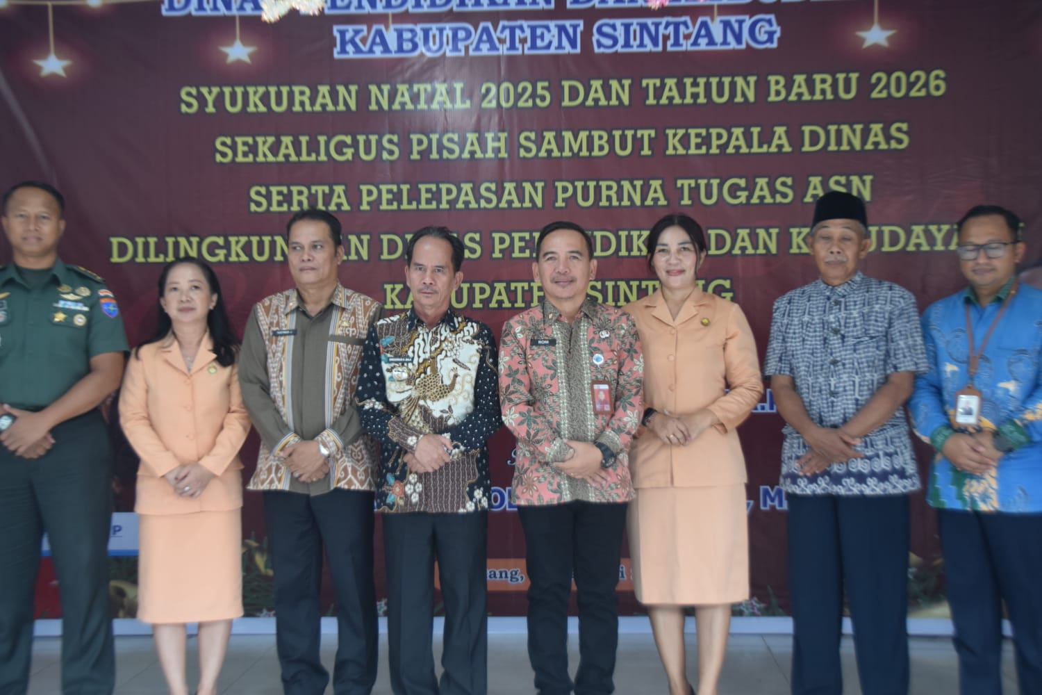 Hadiri Pisah Sambut Kadis Dikbud, Bupati Sintang Minta Siapkan Data Pendidikan Di Kabupaten Sintang