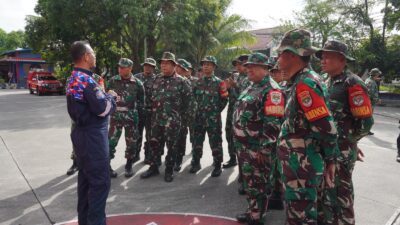 Kodim 0502/Jakarta Utara Gelar Latihan Terpadu Pemadam Kebakaran Bersama Sudin Damkar