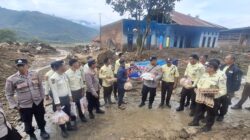 Peringati HUT Satpam ke-45, Polres Aceh Tengah Bersama Satpam Gelar Bakti Sosial untuk Korban Banjir dan Longsor