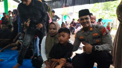 Kapolsek Rangkasbitung Polres Lebak Hadiri Acara Isra Miraj dan Khitan Massal di Kampung Carelang Kapolsek Rangkasbitung Polres Lebak Hadiri Acara Isra Miraj dan Khitan Massal di Kampung Carelang