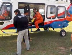 Helikopter Polri AW169 Mendarat di Dua Desa Kecamatan Bintang, Salurkan Bantuan bagi Warga Terisolir