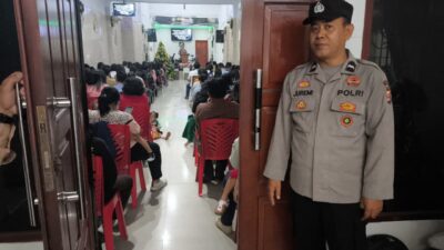 Anggota Polsek Rangkasbitung Polres Lebak Patroli Dialogis Ketempat Ibadah Gereja Pantekosta Antisipasi Gangguan Kamtibmas Anggota Polsek Rangkasbitung Polres Lebak Patroli Dialogis Ketempat Ibadah Gereja Pantekosta Antisipasi Gangguan Kamtibmas