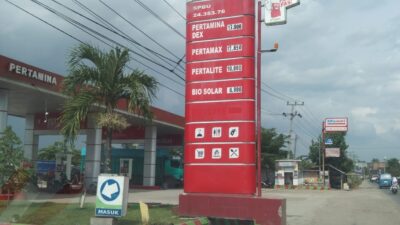 SPBU 24.353.76 Gading Rejo Lampung Jual BBM Bersubsidi Jenis Pertalite Ke Pelangsir Diduga Kebal Hukum Dan Dibekingi Tiga Oknum TNI AL Inisial ( DO ) / ( SU ) / ( A LX ) Warga Minta POMAL Serta Kapolda Lampung Tindak Tegas !!