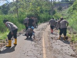 Hari Ini Selasa, Kepolisian di Aceh Tengah Bantu Pulihkan 5 Fasilitas Umum: 1 Puskesmas, 1 Masjid, dan 3 Akses Jalan