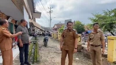 Tinjau Pasar Lereng dan Pasar Bawah Bangko, Bupati M. Syukur Bakal Benahi Fasilitas dan Bantu UMKM