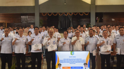 Awal Tahun 2026 Bertemu Kepala OPD, Bupati Sintang Berikan Arahan Awal Tahun 2026 Bertemu Kepala OPD, Bupati Sintang Berikan Arahan