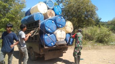 Kodim 0106/Aceh Tengah Salurkan Bantuan Logistik Drum Plastik Untuk Bahan Jembatan Apung