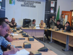 Gas Subsidi Langka dan Mahal, Bupati Sintang Pimpin Langsung Pertemuan Dengan 7 Agen Gas 3 KG