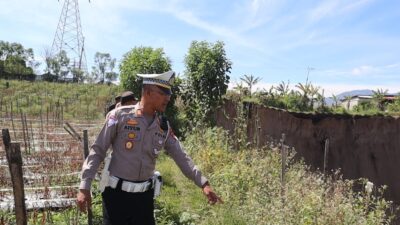 Kasat Lantas Polres Aceh Tengah Tinjau Lokasi Tanah Longsor Jalan Blang Mancung–Simpang Balek, Arus Lalu Lintas Masih Aman Dilalui