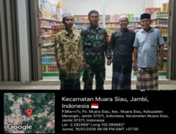 Patroli Malam dan Komsos, TNI Bersama Warga Jaga Keamanan Lingkungan