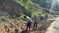 Sinergi di Medan Bencana, TNI–Polri dan Masyarakat Bersatu Pulihkan Akses Jalan Glumpang Payung