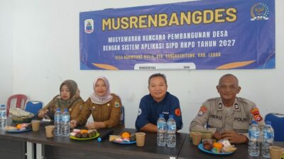 Kanit Binmas Polsek Rangkasbitung Polres Lebak Hadiri Musrenbangdes di Desa Cimangeunteng