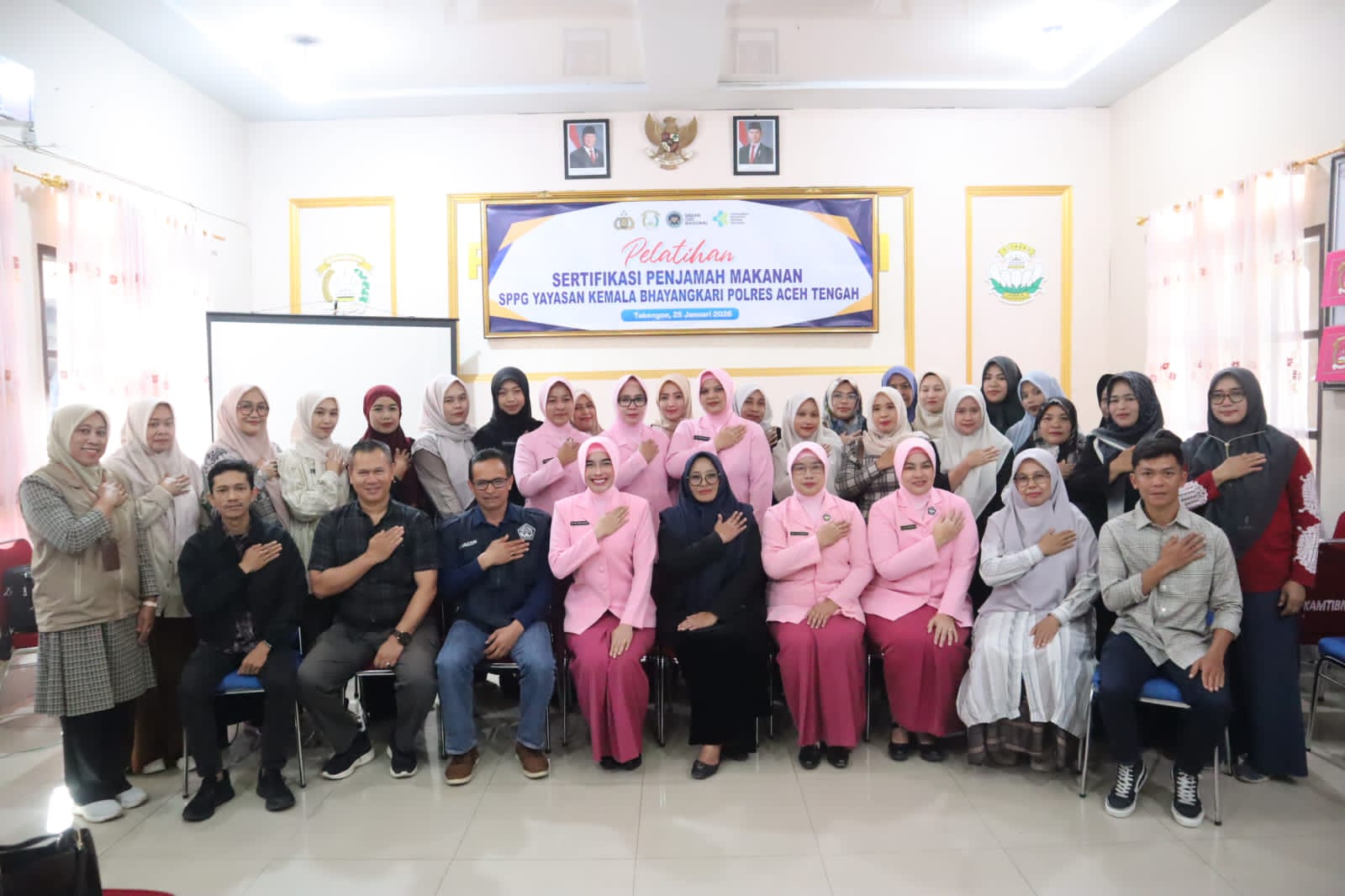 SPPG Kemala Bhayangkari Gelar Pelatihan Sertifikasi Penjamah Makanan bagi Petugas