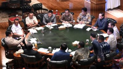 Presiden Prabowo Kumpulkan Menteri, Pastikan Program Strategis Nasional Berjalan Tepat Sasaran Presiden Prabowo Kumpulkan Menteri, Pastikan Program Strategis Nasional Berjalan Tepat Sasaran
