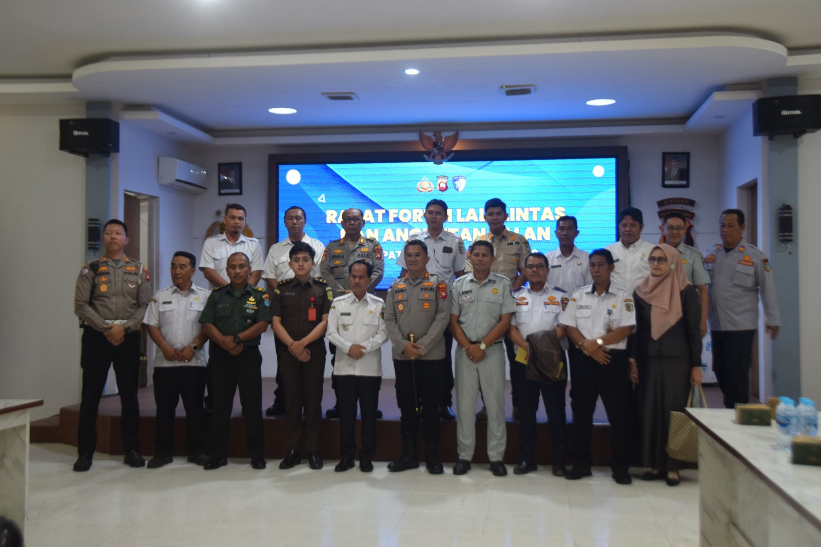 Hadiri Rapat Forum Lalu Lintas, Bupati Sintang Harap Ada Solusi Dari Kemacetan di Sintang