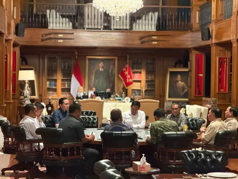 Kumpulkan Menteri di Hambalang, Presiden Prabowo Perkuat Kerja Sama Pendidikan Indonesia–Inggris
